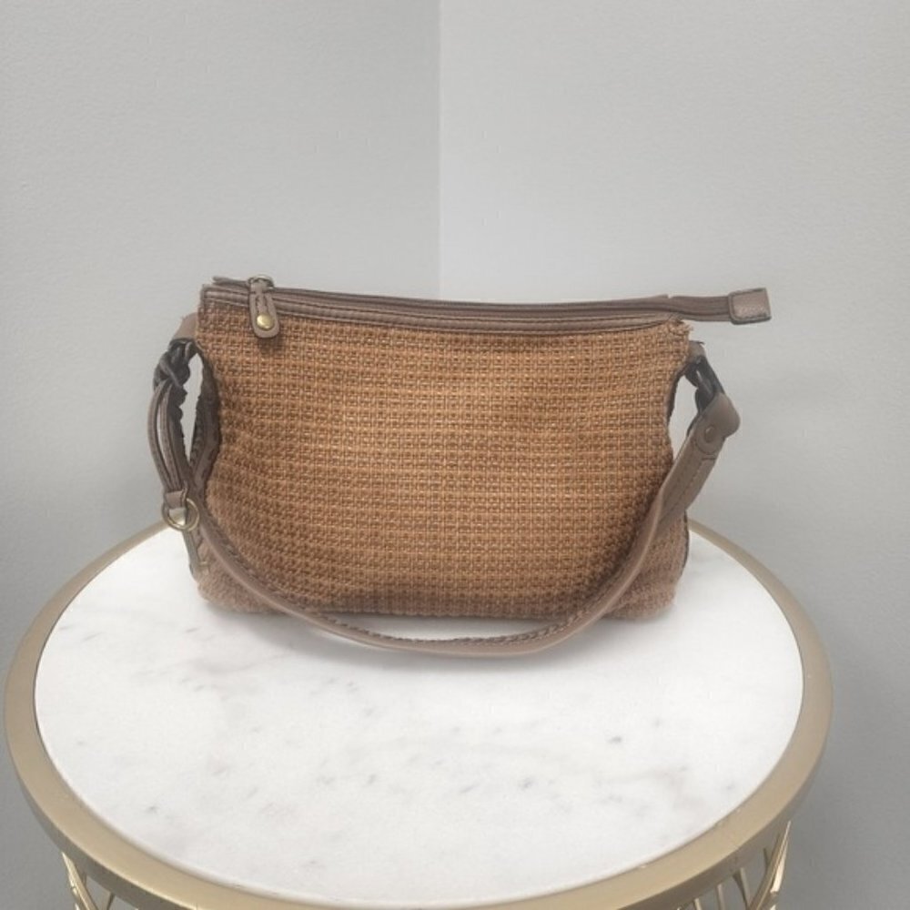 Fossil Vintage Basket Weave and Leather Shoulder Bag - Picture 2 of 10